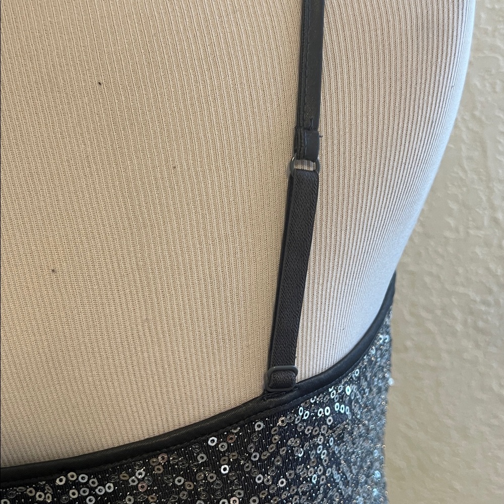 Express sequin Cami - Picture 4 of 6